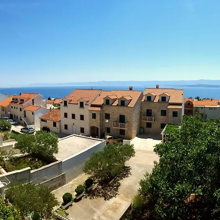 Apartmani Bezma Bol Exterior photo