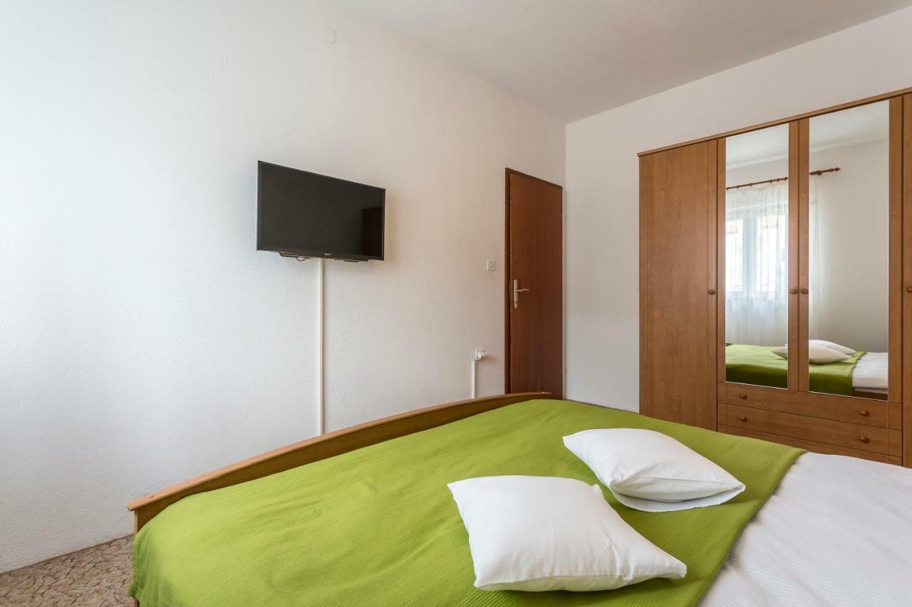 Apartment Bezma Bol